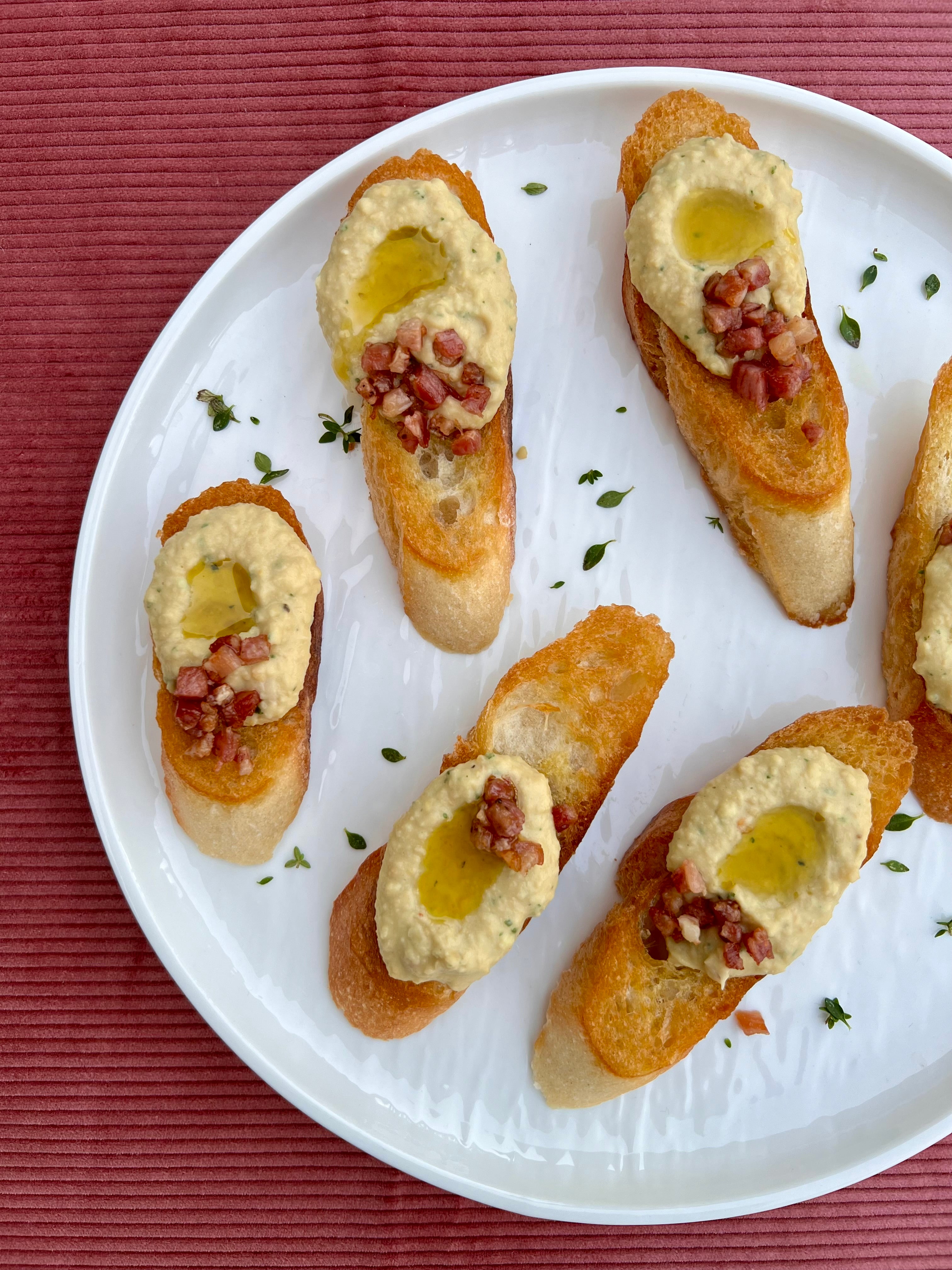 Herbed Chickpea Crostini