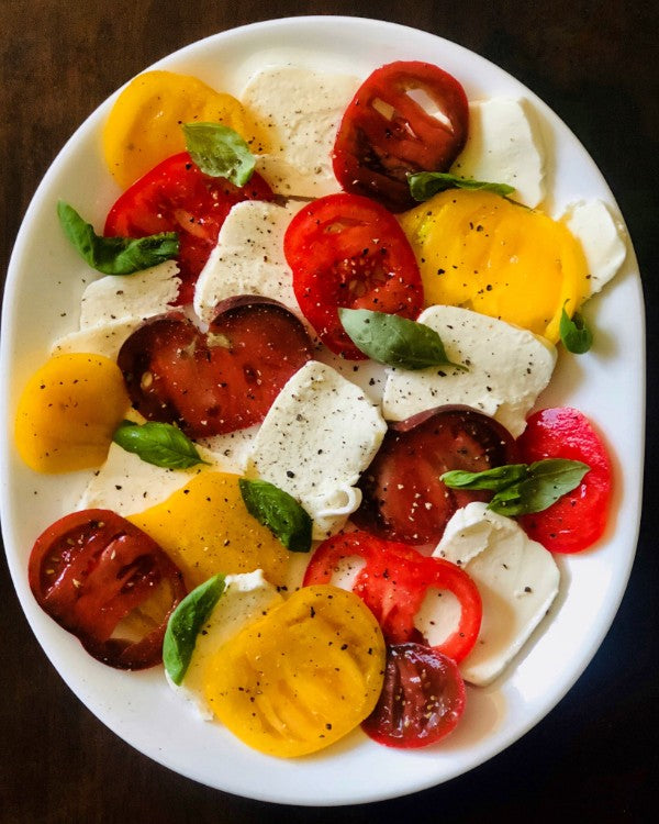 Summer Tomato Caprese Salad