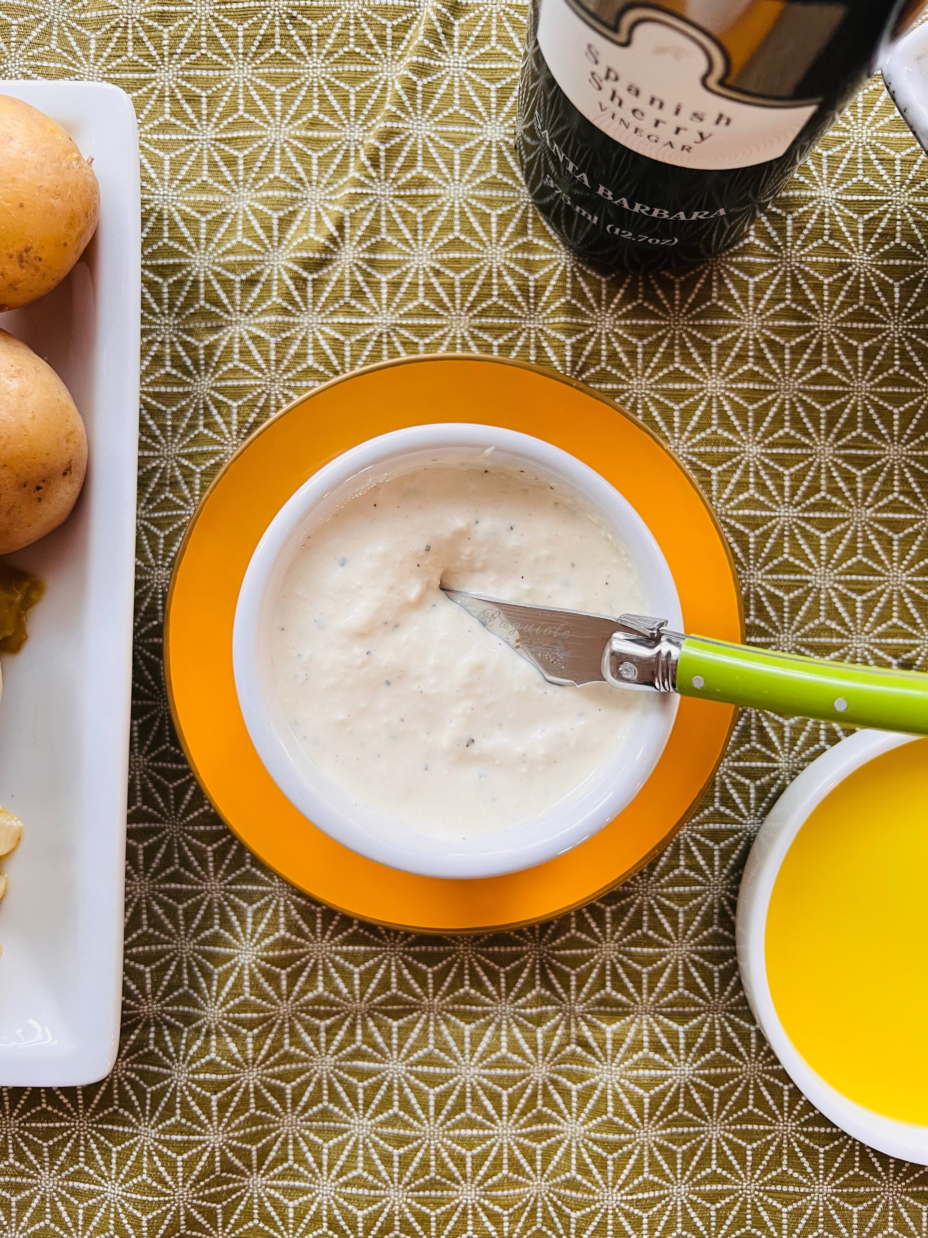 Creamy Horseradish Yogurt Sauce