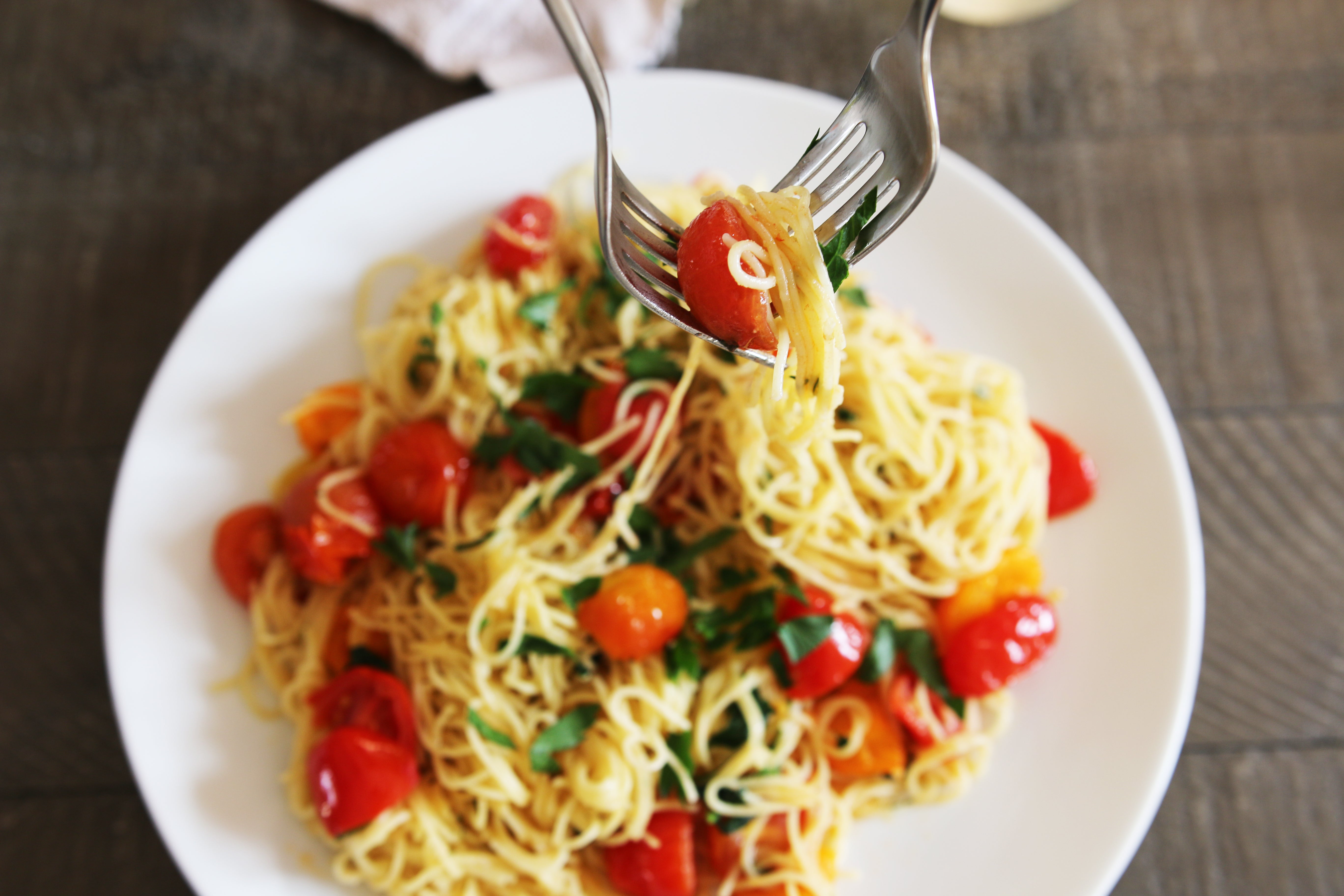 Capellini with Fresh Tomato Sauce